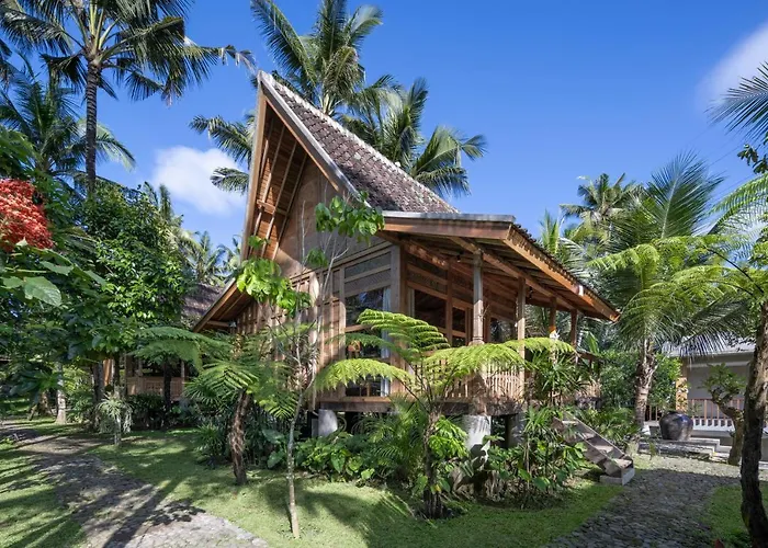 Rumah Kayu 4*