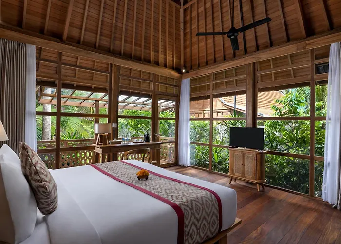 リゾート Rumah Kayu