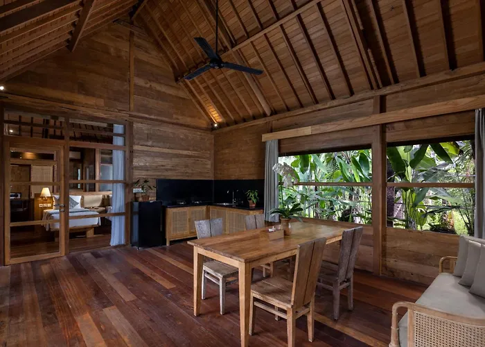Rumah Kayu 4*