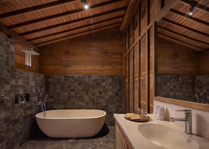 منتجع Rumah Kayu